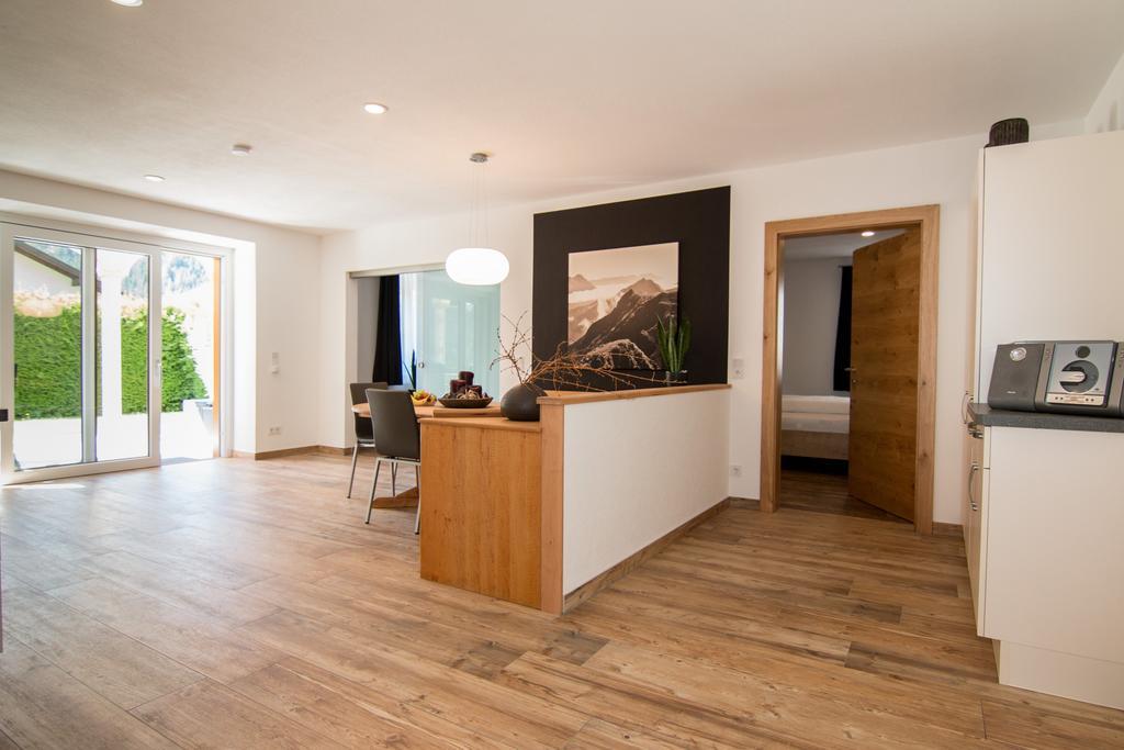 Haus Arnold - Privatzimmer Und Ferienwohnungen Sillian Extérieur photo