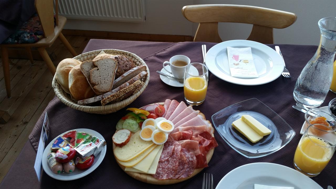 Haus Arnold - Privatzimmer Und Ferienwohnungen Sillian Extérieur photo